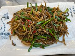 -蔼若春.传承三十年云南菜(金碧公园店)