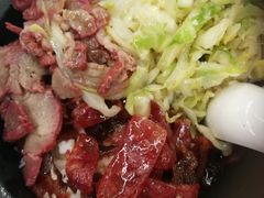石锅腊味饭-北大家园食堂