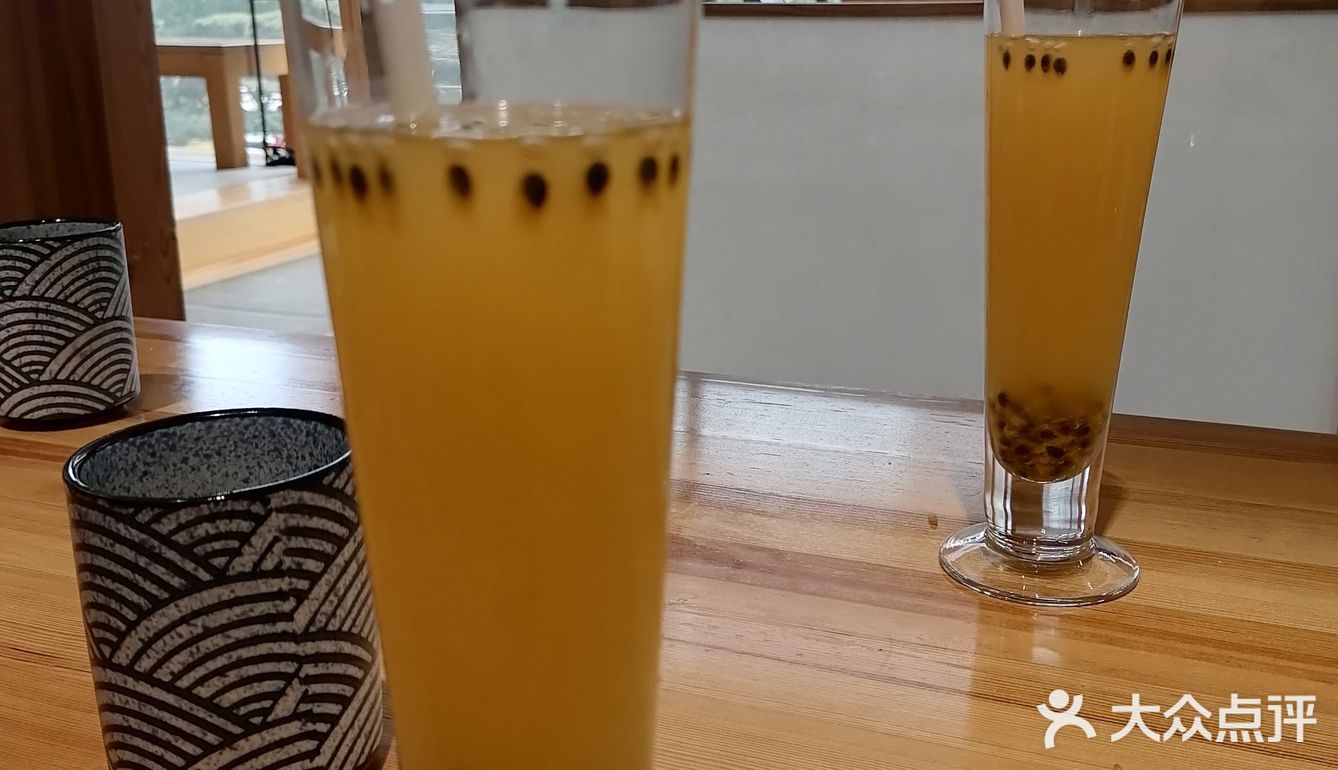 上周五和同学一起亦庄办事，搜了下附近的日料感觉不错