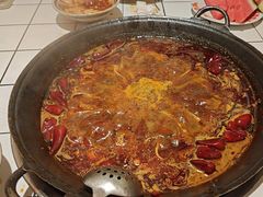 -旧街市鲜货老火锅(大光路店)