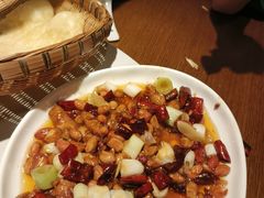 -万重锦·人文川菜馆(骡马市店)