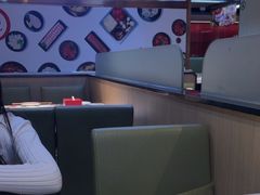 -海底捞火锅(威高广场店)
