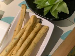 茴香小油条-南城十里潮汕鲜牛火锅·鲜虾生滚粥(融汇老商埠店)