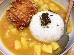 黄咖喱猪排饭-About Bistro關於·泰式家庭料理