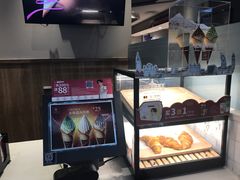 面包甜点陈列柜-肯德基(东直门来福士店)