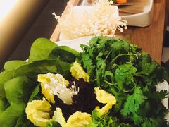 -左庭右院鲜牛肉火锅(浦江欢乐颂店)
