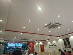 大堂-周真真南昌拌粉·瓦罐汤(敦化路店)