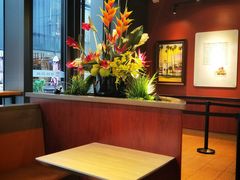卡座-The Habit Burger Grill 哈比特汉堡(复兴soho店)
