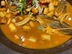 鱼头泡饼-京味斋·北京烤鸭(北京南站洋桥店)