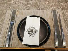 餐具摆设-Hurricane's Grill 飓风牛排