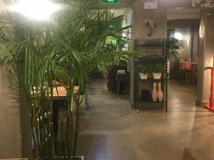 -HIGH FIVE哈福手工汉堡(桂林路店)