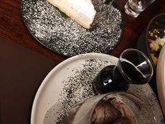 -Chom Cafe and Restaurant