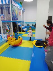 -Cool-Fun蓝鲸π水育早教中心(金山万达海汇街店)