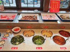 自助调料区-叉叉裤鲜火锅(空港新城店)