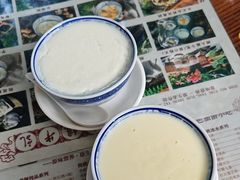 -周大娘牛乳(旧寨古村总店)