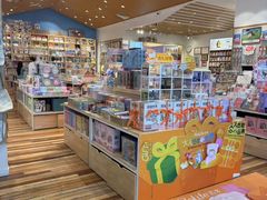 -猫的天空之城概念书店(印象城购物中心店)