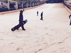 -乔波室内滑雪场