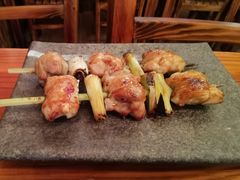 烤京葱鸡腿肉-鳥炭·烧鸟YaKiToRi深夜食堂(陆家嘴店)