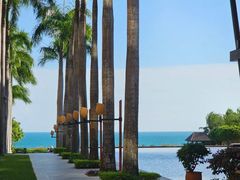 -亚龙湾亚泰商业街