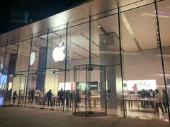-Apple零售店(华贸购物中心店)