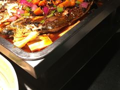 -鸣记脆皮烤鱼·海鲜烤鱼(三八广场店)