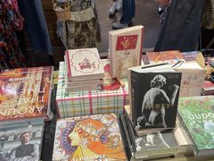 -恋物百货商店(华侨城店)