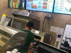 -赛百味SUBWAY(三阳广场店)
