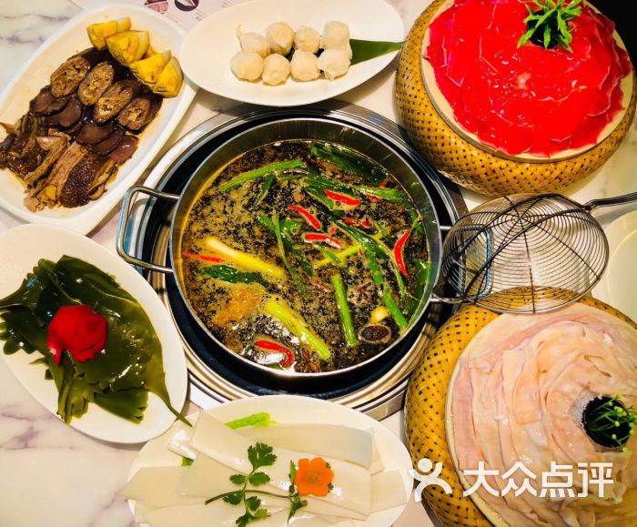 兴卤·卤水鹅肠火锅图片 - 第1张