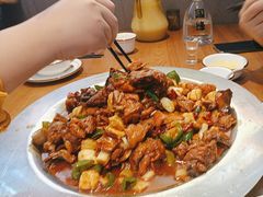 -俭寨大盘鸡·手抓肉·烧烤新疆菜(乌苏路店)