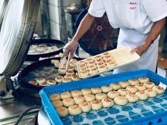 鲜肉月饼-长发西饼(临顿路店)
