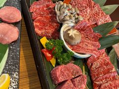 家族拼盘-炼火烤肉店