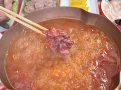 -毛辣果·贵州红酸汤牛肉火锅(西单店)