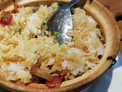 腊肉煲仔饭-周锦记广式餐厅