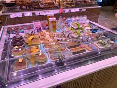 -巴黎贝甜(华堂新辰汇店)