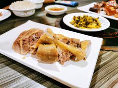 白切鹅-姐妹临高乳猪店(海垦路店)