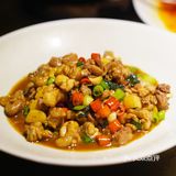 这里的萝卜干竟然塞进了臭豆腐里