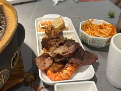 -山焱·炭火自助烤肉(周浦万达店)