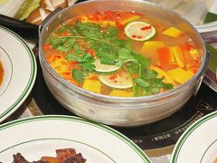 -禄婶鸡煲·打边炉