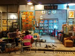 -席娜卡琳火车铁道夜市