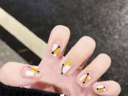 -悦指间美甲美睫