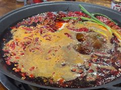 -黄潇洒老火锅(九眼桥宏济巷店)