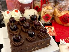 -红宝石·鲜奶小方·海派西点房(南丹店)