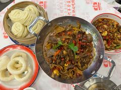 -堂瓦里·33年传统赣菜(第一街区店)