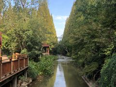 -上海怡沁园度假酒店