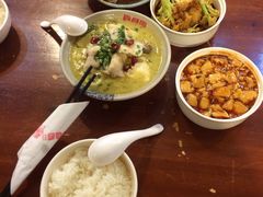 -金小悦饭堂(中禾店)