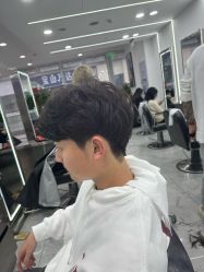 -Coo Hair salon