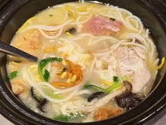 云南过桥米线-云海肴·汽锅鸡·云南菜(高德置地店)