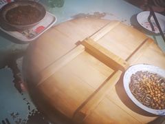 -鱼窝棚柴火铁锅炖(富山屯店)