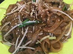 干炒牛河-小龍鳳餐室(番禺路店)