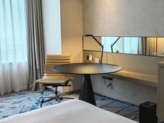 -上海漕河泾万丽酒店